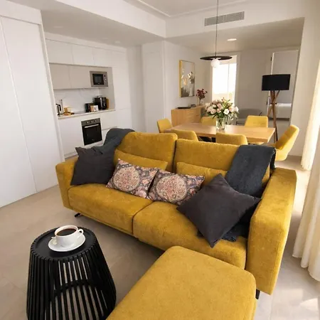 Sunny Coast Apt. 3br, 2baths, Ac & Heated Pool Torrevieja